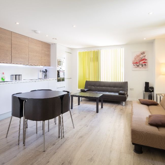 Cambridge Central Apartment