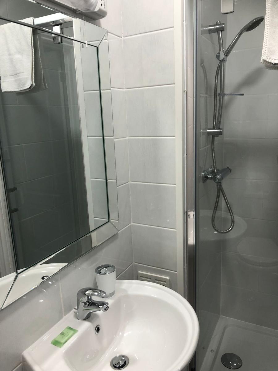 Fairways Guest House, Cambridge Tel: 01223 246063