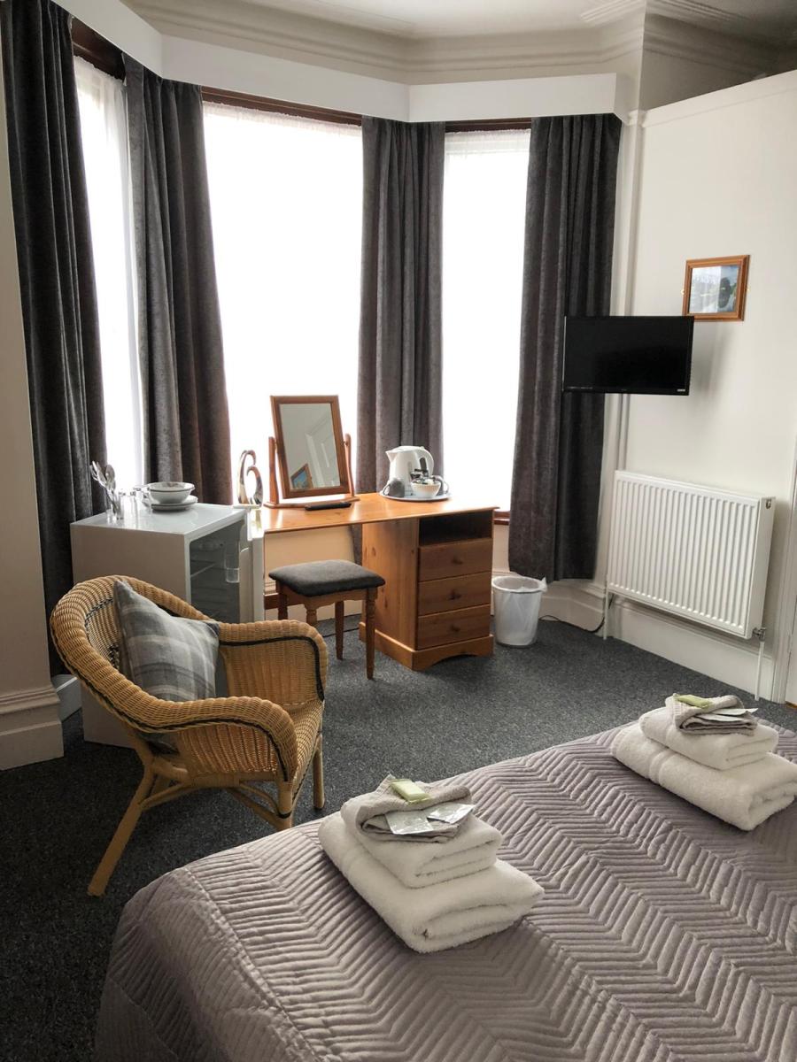 Fairways Guest House, Cambridge Tel: 01223 246063