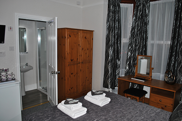 Fairways Guest House, Cambridge Tel: 01223 246063